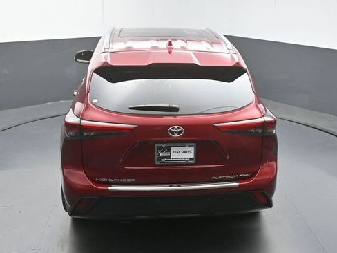 Used 2022 Toyota Highlander Platinum AWD/4WD image 47