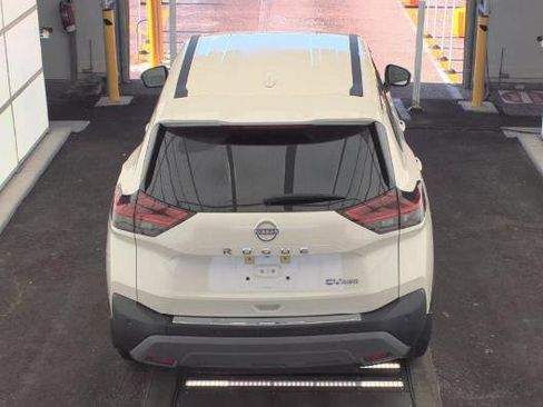 Used 2023 Nissan Rogue SV AWD/4WD image 6