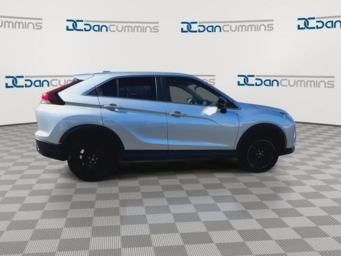 Used 2024 Mitsubishi Eclipse Cross LE image 9