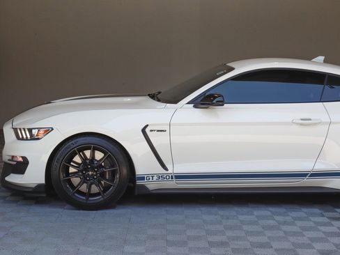 Used 2020 Ford Mustang Shelby GT350 w/ Technology Package RWD image 14
