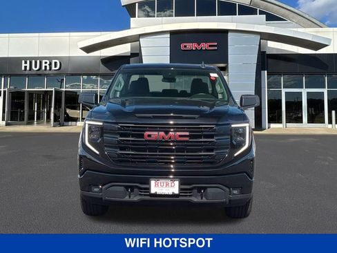 Used 2025 GMC Sierra 1500 Elevation AWD/4WD image 10