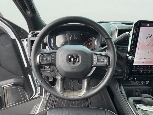 New 2026 RAM 3500 Limited AWD/4WD image 19