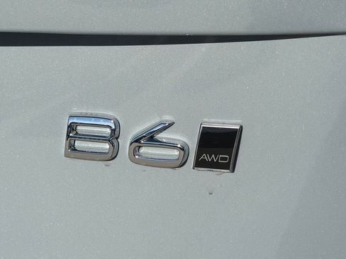 New 2026 Volvo XC90 B6 Plus w/ Protection Package Premier image 9