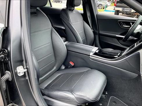 Used 2025 Mercedes-Benz C 300 Sedan image 30