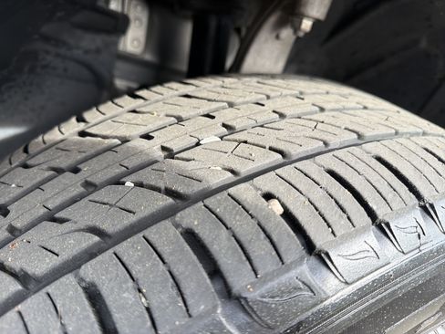 Used 2017 Volvo XC90 T5 Momentum w/ Vision Package image 12