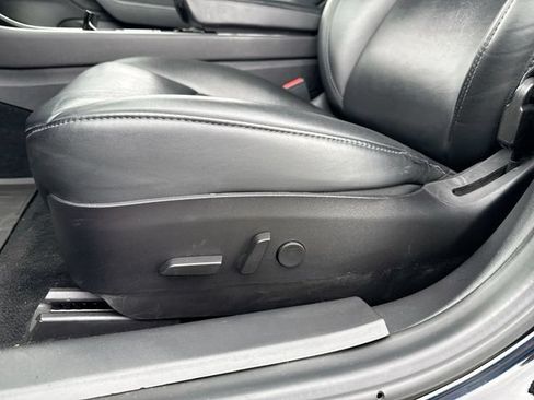 Used 2019 Tesla Model 3 Long Range RWD image 12