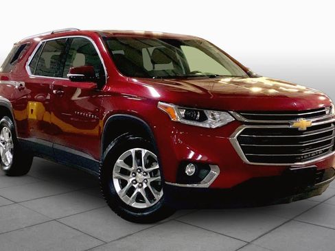 Used 2018 Chevrolet Traverse LT AWD/4WD image 3
