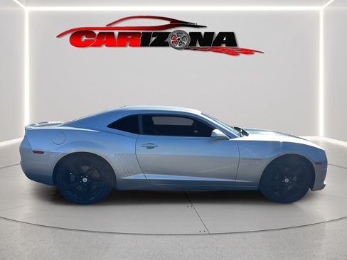 Used 2010 Chevrolet Camaro SS w/ RS Package RWD image 4