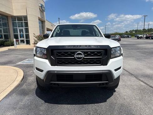 Used 2022 Nissan Frontier S w/ Technology Package AWD/4WD image 2