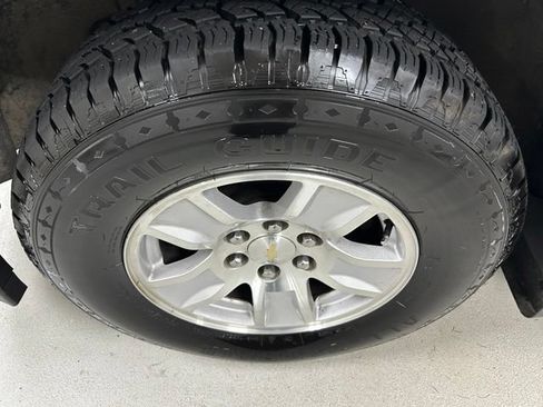 Used 2018 Chevrolet Silverado 1500 LT w/ All Star Edition AWD/4WD image 9