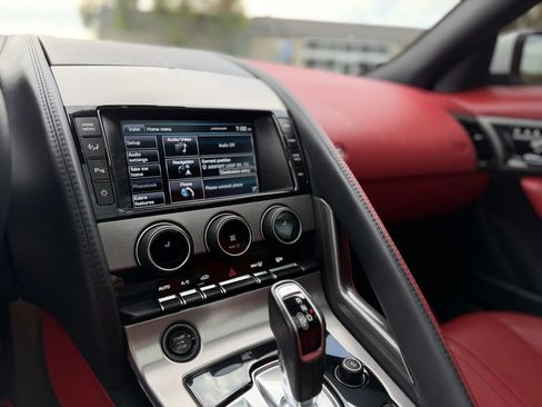 Used 2015 Jaguar F-TYPE Coupe RWD image 19
