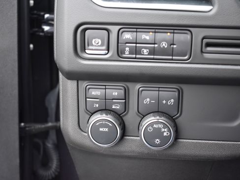 Used 2024 Chevrolet Tahoe RST w/ Luxury Package image 16