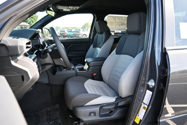 Used 2026 Toyota Tacoma TRD Off-Road AWD/4WD image 9