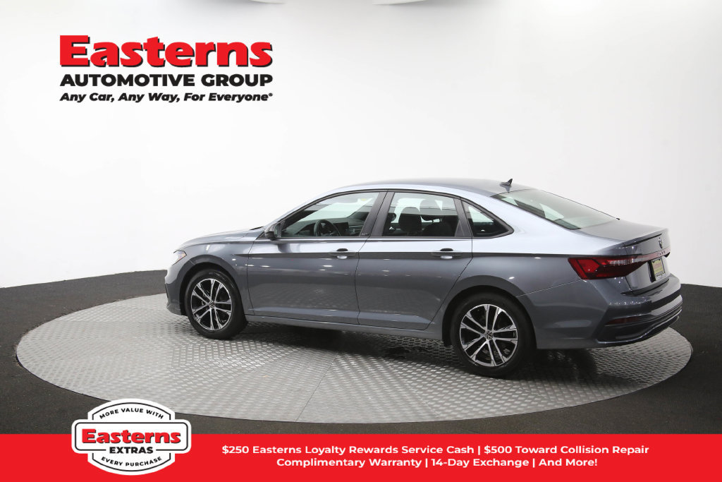 Used 2025 Volkswagen Jetta Sport FWD image 63