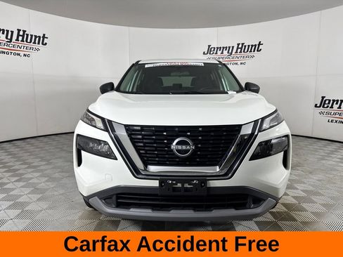 Used 2023 Nissan Rogue S AWD/4WD image 3