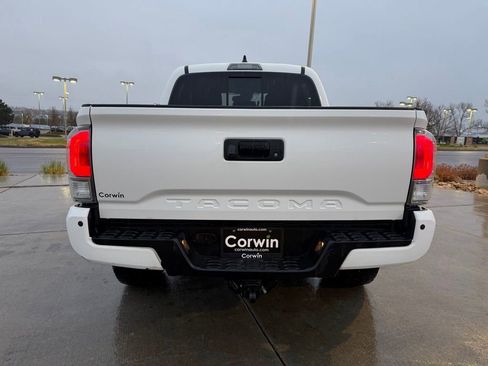 Used 2023 Toyota Tacoma TRD Off-Road w/ Technology Package AWD/4WD image 8