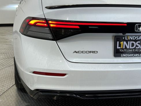 Used 2024 Honda Accord Sport image 9