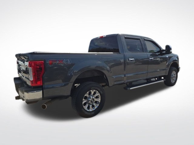 Used 2019 Ford F250 XLT w/ XLT Premium Package AWD/4WD image 3
