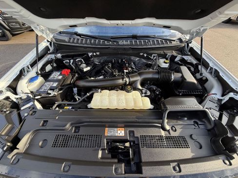 Used 2025 Ford Expedition Active AWD/4WD image 25
