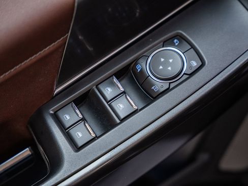 Certified 2021 Ford F150 Lariat w/ Equipment Group 502A High image 44