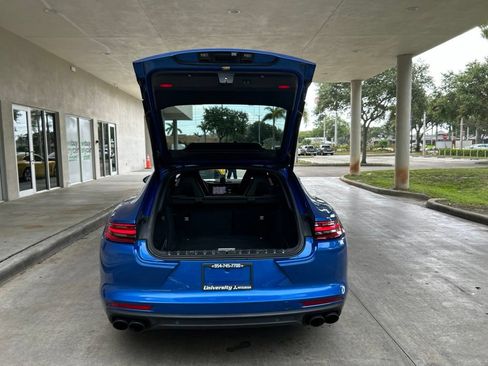 Used 2019 Porsche Panamera 4 AWD/4WD image 32