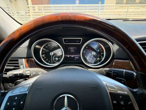 Used 2013 Mercedes-Benz GL 550 4MATIC image 15