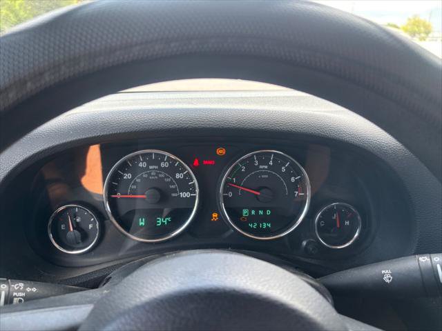 Used 2014 Jeep Wrangler Sport AWD/4WD image 22