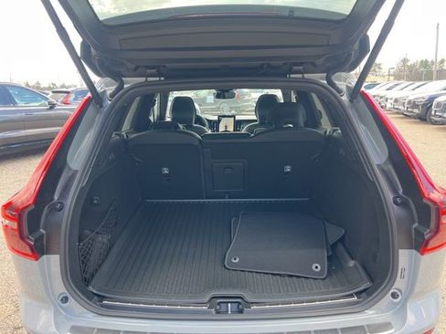 New 2026 Volvo XC60 B5 Ultra w/ Protection Package Premier AWD/4WD image 20