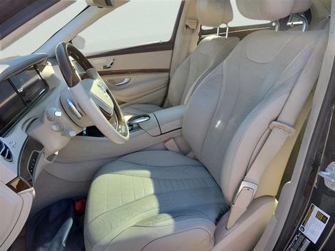 Used 2015 Mercedes-Benz S 550 Sedan w/ Premium 1 Package image 19
