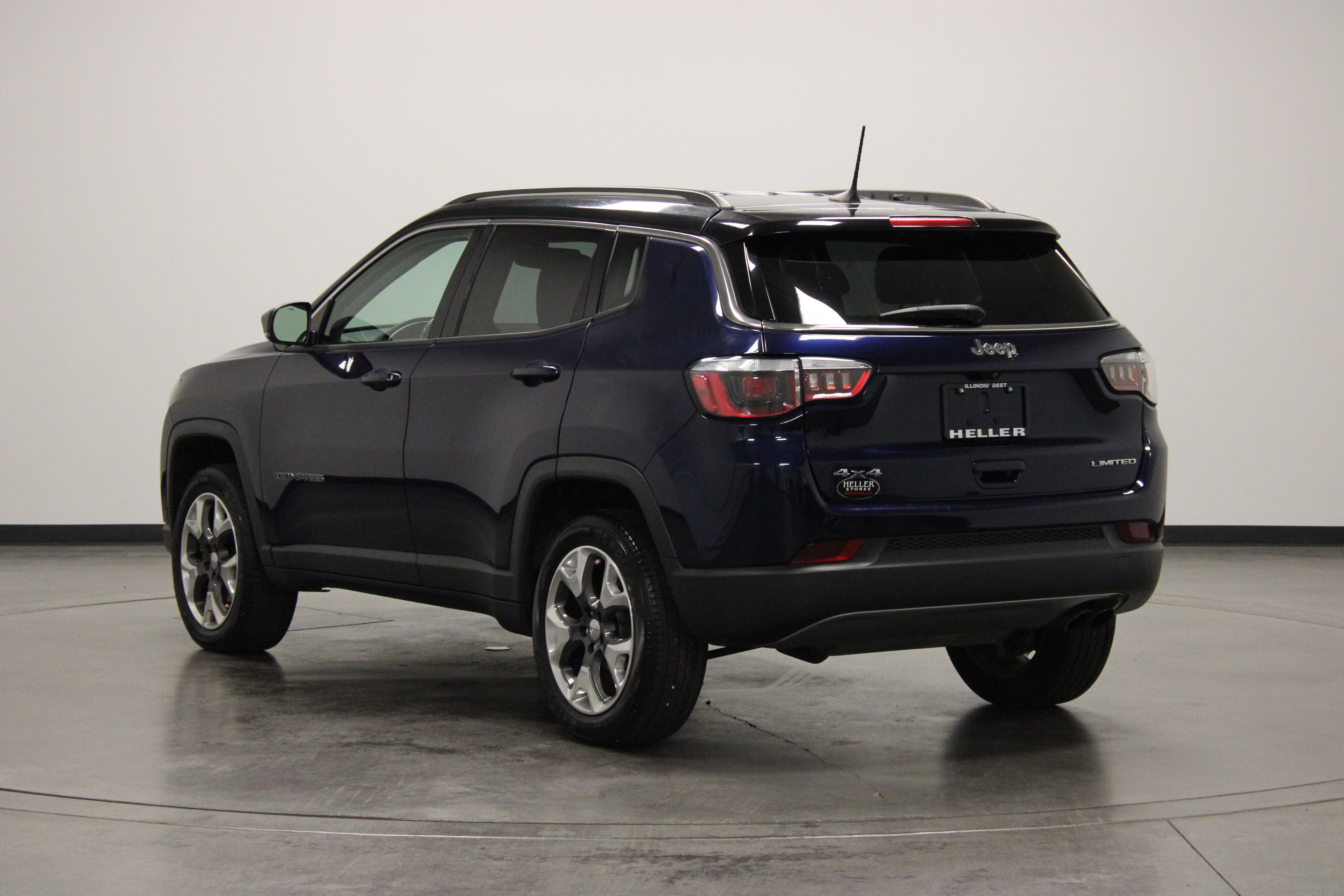 Used 2018 Jeep Compass Limited AWD/4WD image 6
