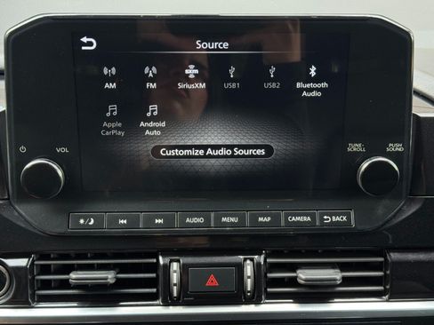Used 2023 Nissan Pathfinder SL FWD image 24