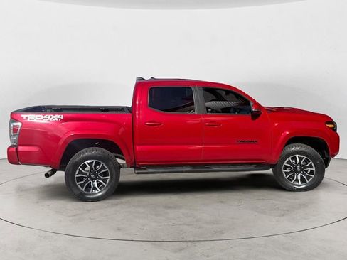 Used 2022 Toyota Tacoma TRD Sport w/ Black Out Package (TMS) image 6