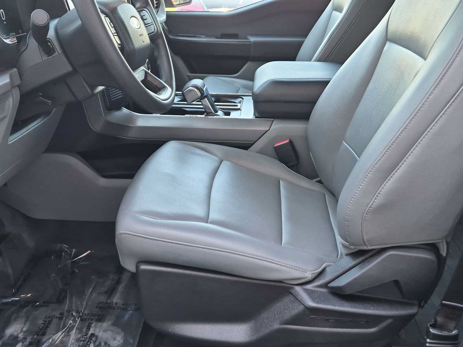 Used 2023 Ford F150 Lightning 4x4 SuperCrew image 17