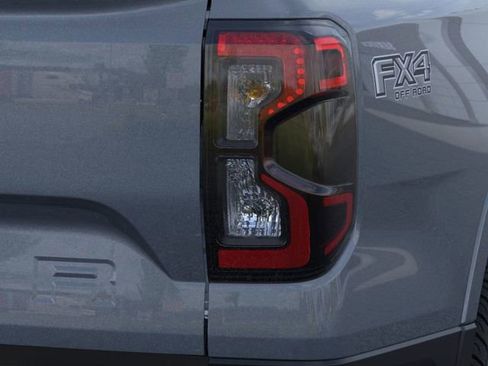 New 2025 Ford Ranger Lariat w/ FX4 Off-Road Package image 21