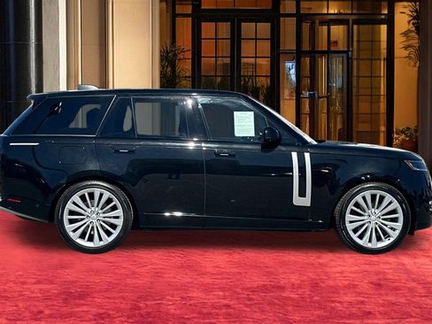 Certified 2023 Land Rover Range Rover First Edition AWD/4WD image 7