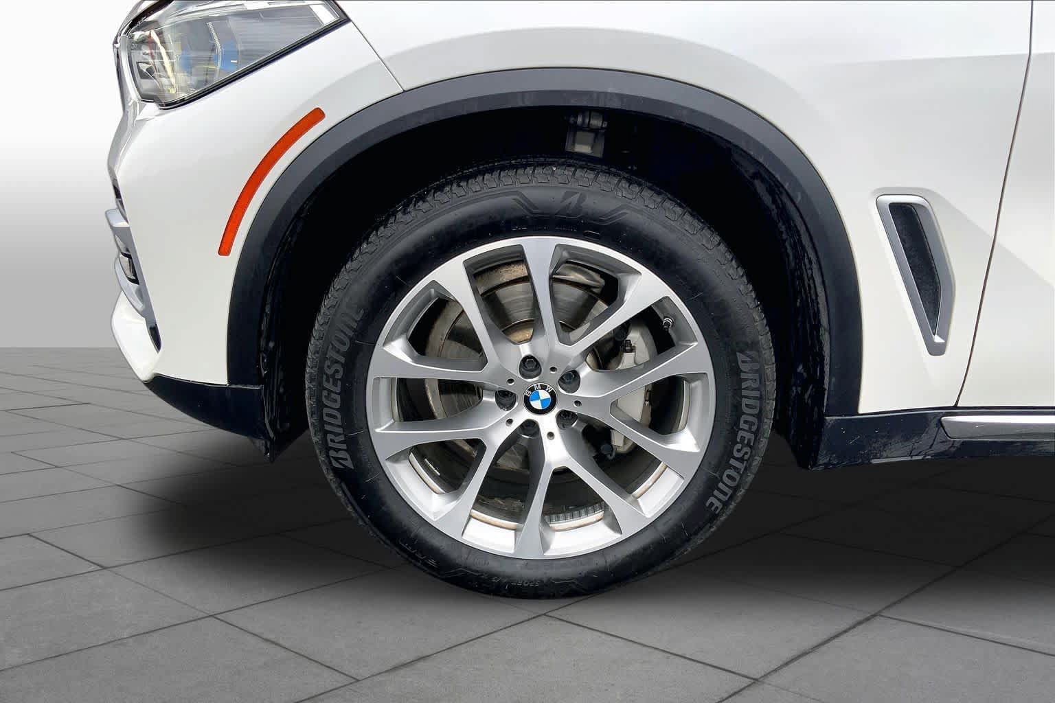 Used 2019 BMW X5 xDrive40i w/ Luxury Seating Package AWD/4WD image 10