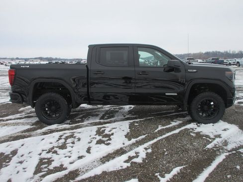 New 2026 GMC Sierra 1500 Elevation image 3