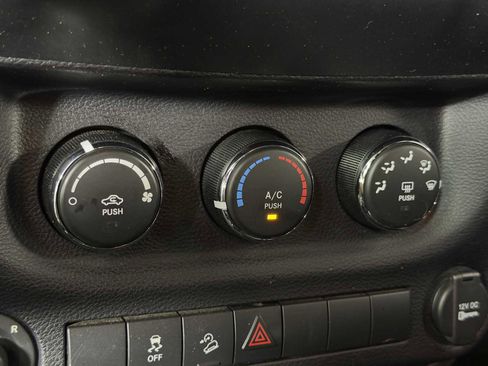 Used 2016 Jeep Wrangler Unlimited Sport w/ Quick Order Package 24S image 28