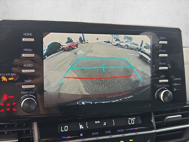 Used 2024 Toyota Sienna XLE FWD image 13