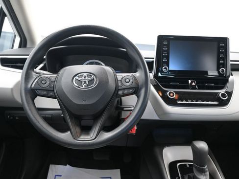 Used 2022 Toyota RAV4 XLE w/ Convenience Package image 19