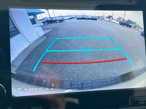 Used 2016 Toyota Tacoma TRD Off-Road image 18