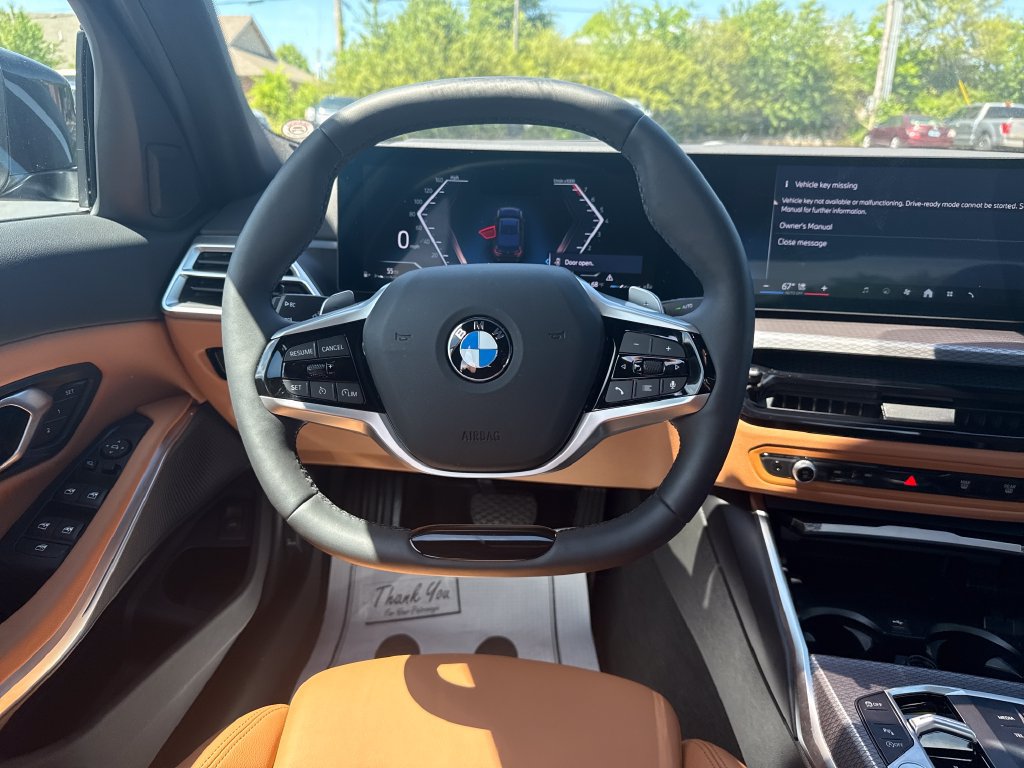 Used 2025 BMW 330i xDrive Sedan w/ Premium Package AWD/4WD image 17