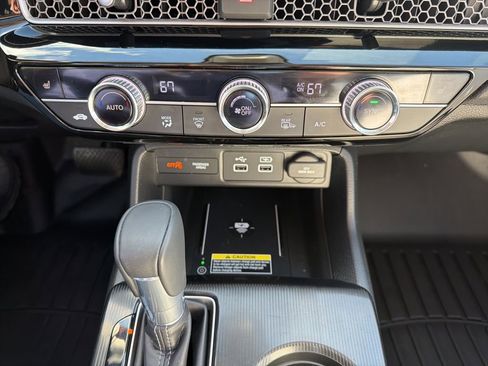 Used 2024 Honda Civic Touring image 18