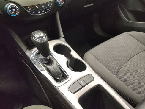 Used 2017 Chevrolet Cruze LS FWD image 26