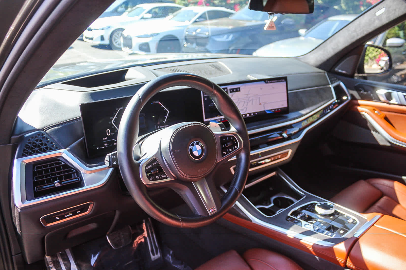 Used 2024 BMW X7 xDrive40i w/ Executive Package AWD/4WD image 16