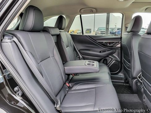 Used 2025 Subaru Outback Limited image 31