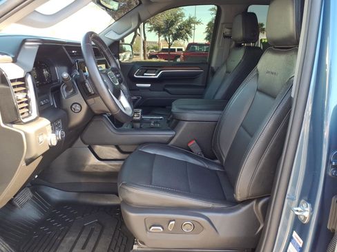 Used 2026 GMC Sierra 1500 Denali w/ Technology Package AWD/4WD image 14