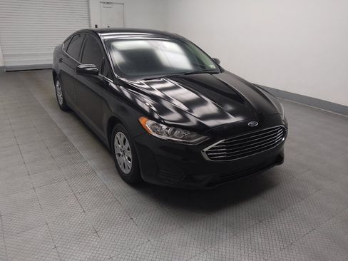 Used 2020 Ford Fusion S FWD image 13