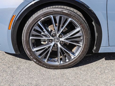 Used 2025 Toyota Prius XLE image 14