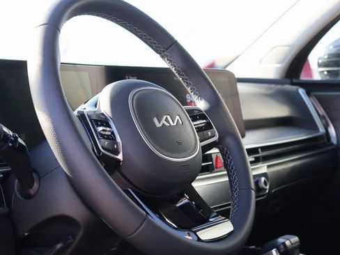 Used 2025 Kia Sorento X-Line EX image 26